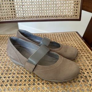 Dansko Mary Jane Shoes size 37